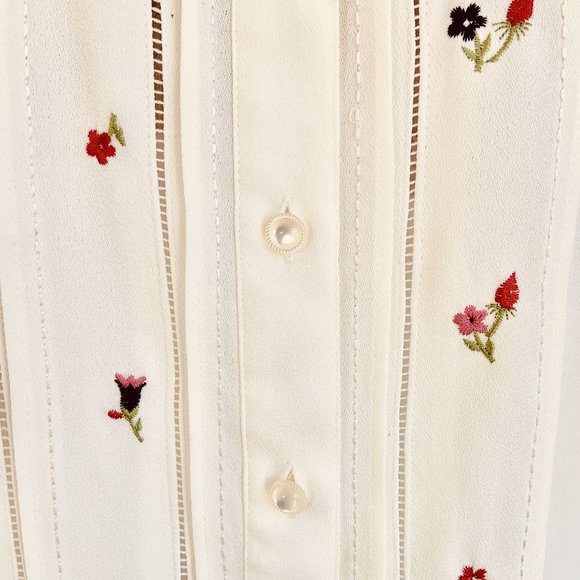 Vintage KORET PETITE Elegant Embroidered Blouse - Picture 10 of 11